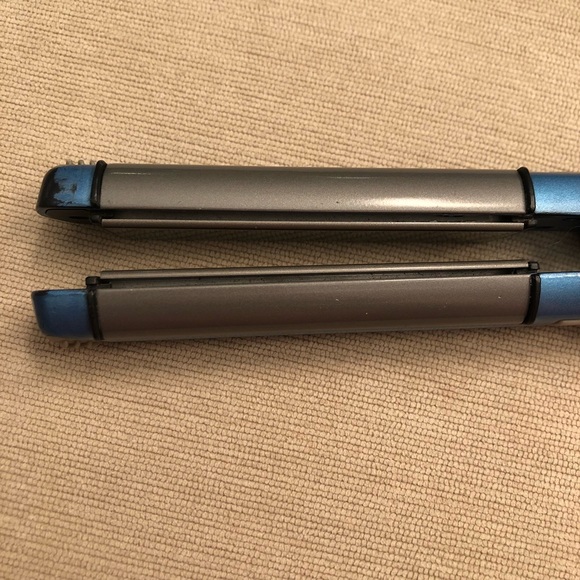 BaByliss Pro Nano Titanium 1" U Styler - Picture 3 of 8